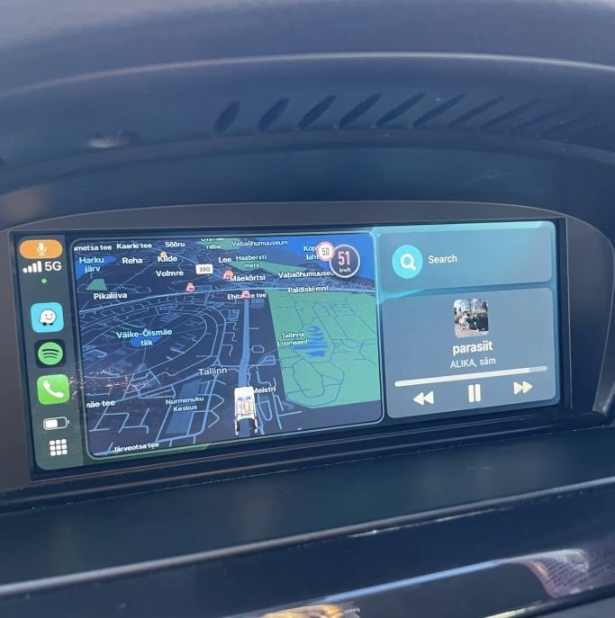 Kevin, K: Sieht im BMW einfach deutlich sauberer aus als diese aufgeklebten Displays. Carplay einbauen bmw